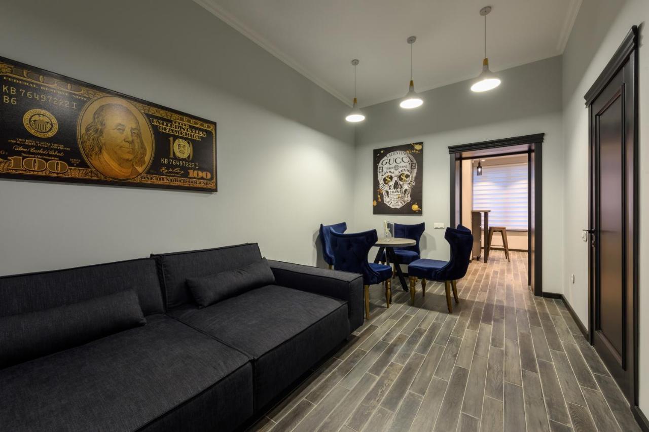 Apart Hotel Fusion Черновцы Экстерьер фото