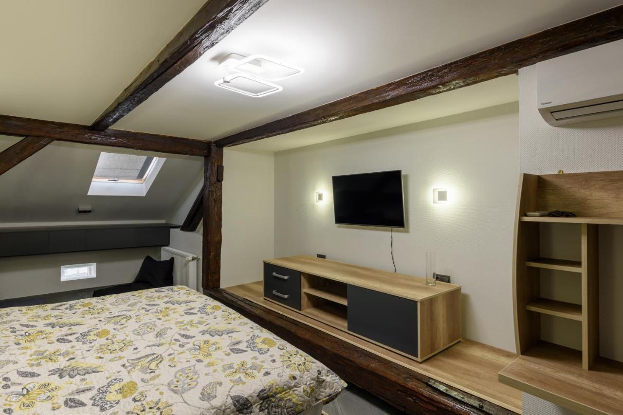 Apart Hotel Fusion Черновцы Экстерьер фото