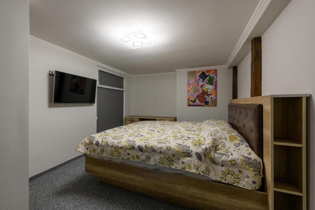 Apart Hotel Fusion Черновцы Экстерьер фото