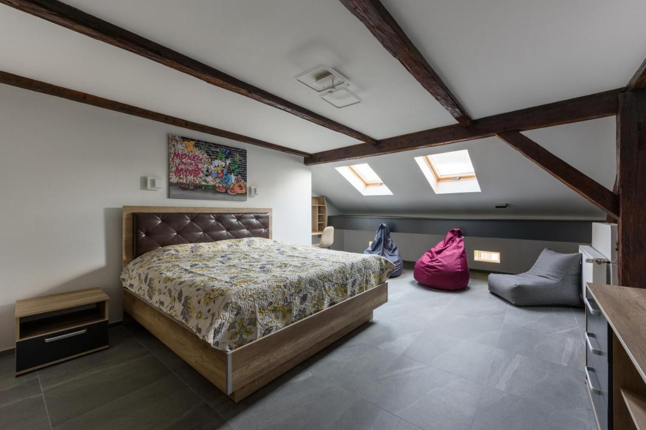 Apart Hotel Fusion Черновцы Экстерьер фото